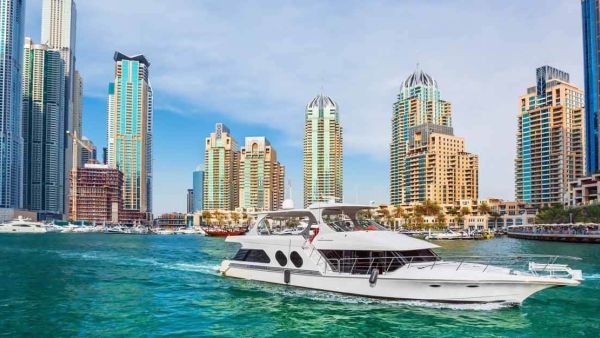 أفضل 4 شركات تقدم رحلات كروز من دبي مع الأسعار والأنشطة