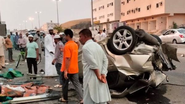 مقتل 21 في حادث سير بالسعودية 