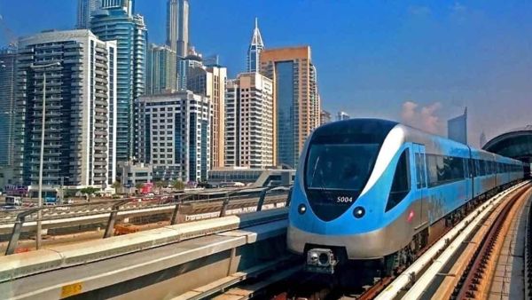 تعرف علي مترو دبي: دليل البطاقات والمحطات والمواعيد