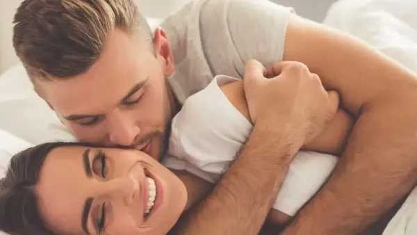 تفسير حلم رضاعة الرجل من ثدي المرأة