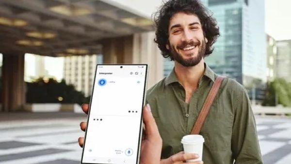 سامسونج تعزز إمكانات الذكاء الاصطناعي التحولية في المزيد من أجهزة Galaxy عبر تحديث واجهة One UI 6.1 سامسونج تعزز إمكانات الذكاء الاصطناعي التحولية في المزيد من أجهزة Galaxy عبر تحديث واجهة One UI 6.1
