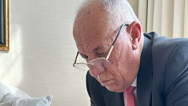 فايز الدويري 