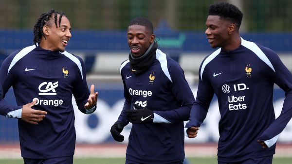 فرنسا تواجه ألمانيا وديا اليوم (Photo by FRANCK FIFE / AFP)