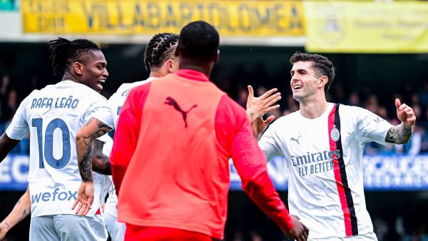 ميلان في مهمة صعبة أمام فيورنتينا اليوم (Photo by Piero CRUCIATTI / AFP)