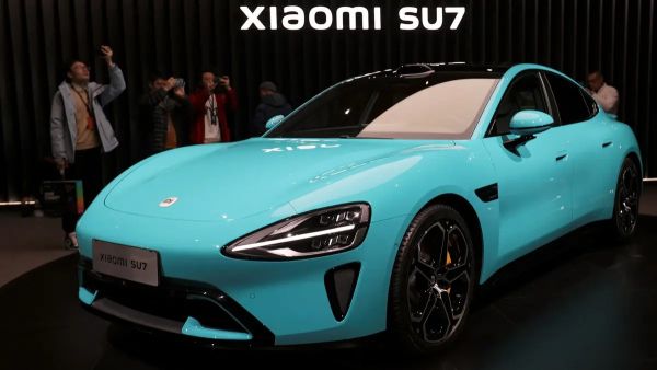 سيارة Xiaomi  SU7