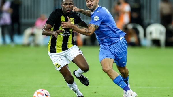 من هو معلق مباراة الاتحاد والهلال في إياب دوري أبطال آسيا 2023-24؟