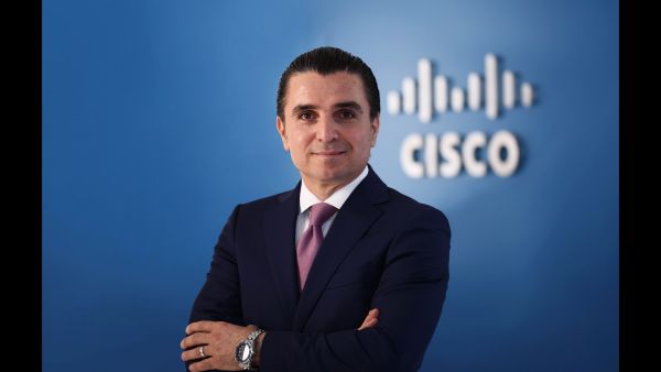 أحمد زريقي، مدير حلول التعاون في سيسكو الشرق الأوسط وإفريقيا سيسكو تقوم بتسخير ابتكارات الذكاء الاصطناعي لقدرات التعاون من الجيل التالي عبر حلول Webex Suite