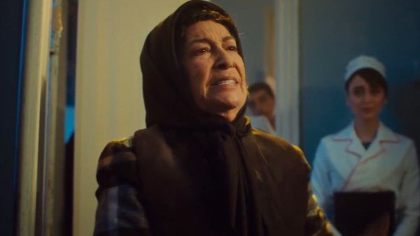 منى واصف