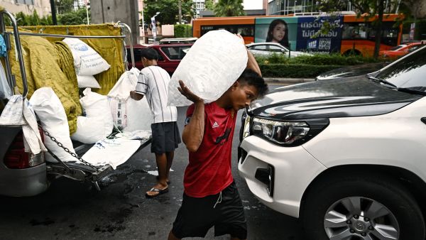Hot weather kills 30 in Thailand