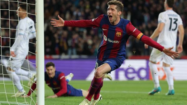 برشلونة يرغب باستمرار سيرجي روبيرتو لموسم إضافي
