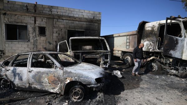 Illegal Settlers attack West Bank towns with live fire and set them ablaze