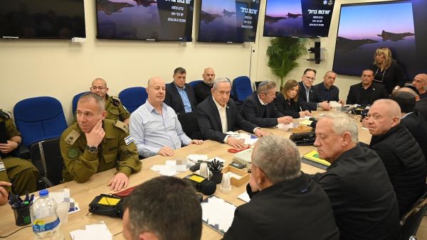  Netanyahu and the War Council 