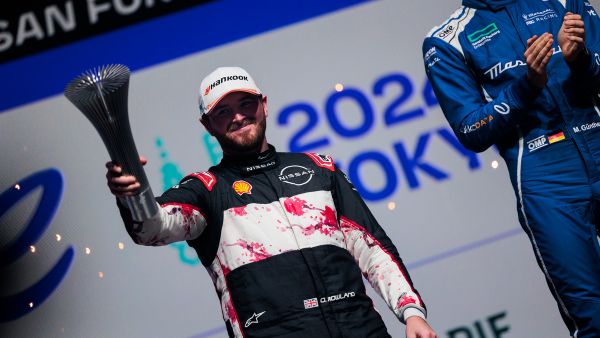 Nissan Formula E Team takes historic pole and podium in maiden Tokyo E-Prix Nissan Formula E Team takes historic pole and podium in maiden Tokyo E-Prix