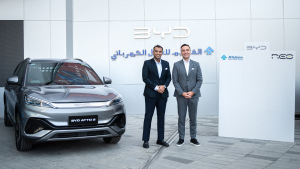Al-Futtaim Electric Mobility Company and Neo Mobility Join Forces To Fast-Track Electrification Of Last Mile Delivery Sector In The UAE Al-Futtaim Electric Mobility Company and Neo Mobility Join Forces To Fast-Track Electrification Of Last Mile Delivery Sector In The UAE