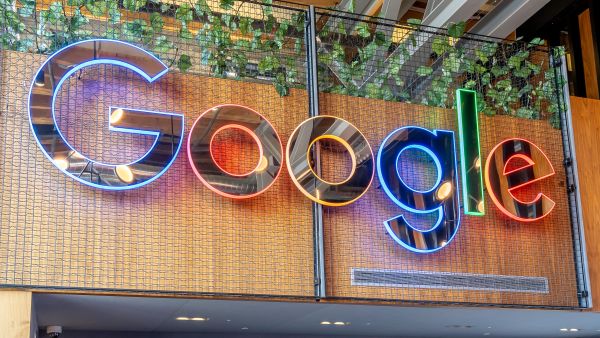 Google is now only 3 steps away from being the world’s most valuable public company