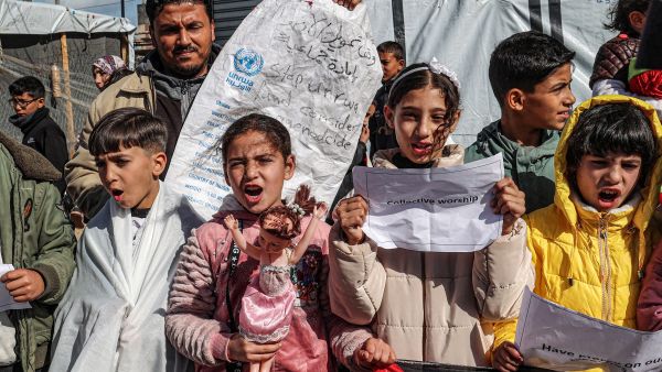 نازحون فلسطينيون داخل قطاع غزة