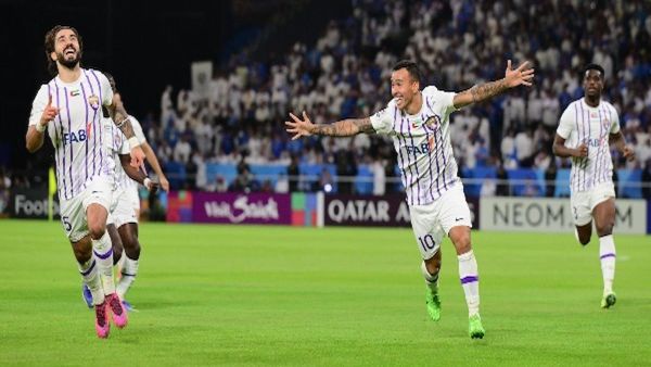 أطاح بالهلال والدوسري!! الدبيخي يبارك العين ببطولة آسيا بتعليق ناري