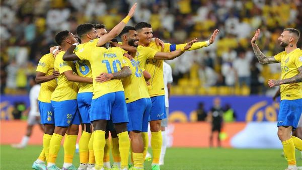 الأحمدي يفتح النار على لجنة استقطاب الصفقات السعودية