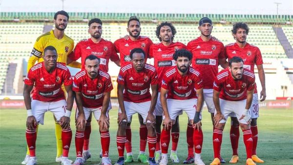 الاحتراف الخارجي يسرق نجم الأهلي