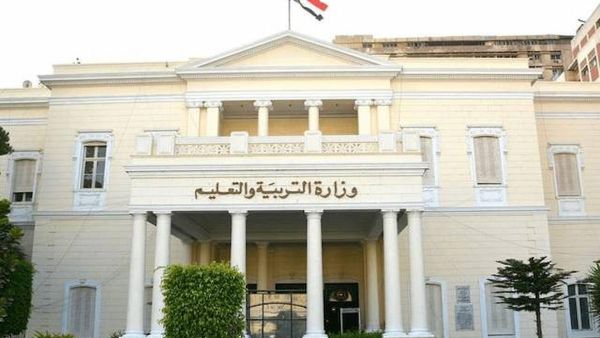 الحرب تشتعل بين التعليم وشاومينج