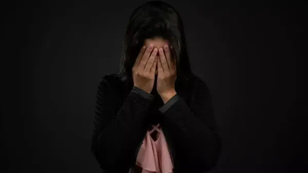 تفسير حلم البكاء بدون دموع وصوت للعزباء وللمتزوجة وللرجل