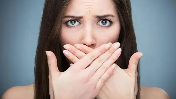 تفسير حلم خروج السحر من الفم للعزباء وللمتزوجة وللمطلقة