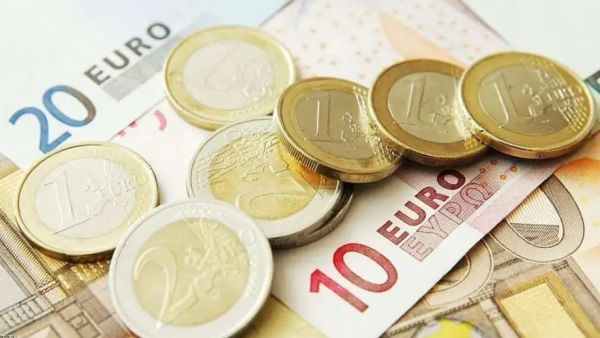 سعر صرف اليورو مقابل الليرة السورية