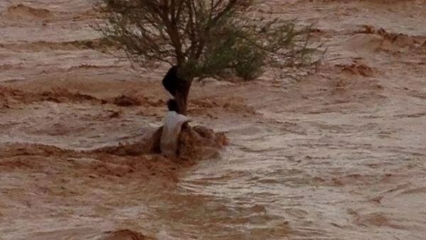 سيول السعودية تتسبب في مصرع شابين