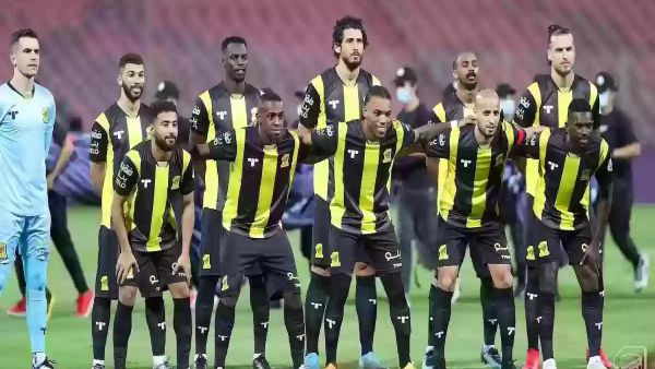 عرض ناري من الاتحاد السعودي