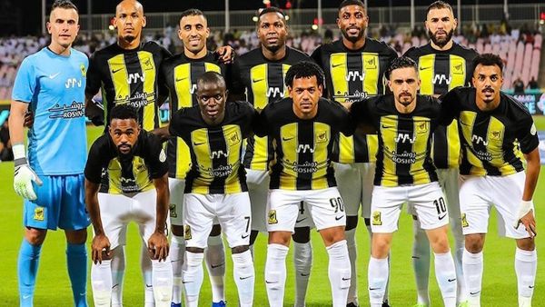 محترف الدوري الإنجليزي يمنح الإشارة الخضراء للاتحاد السعودي
