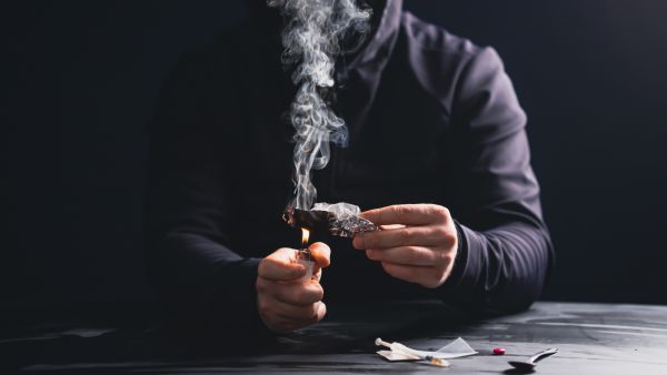 مخدر الآيس