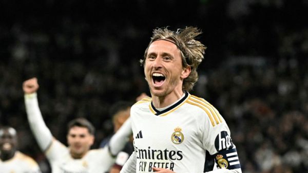 لوكا مودريتش (Photo by JAVIER SORIANO / AFP)