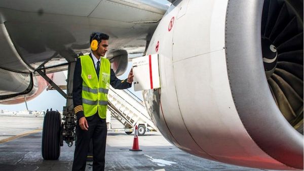 هندسة الطيران تطلق برنامجها المنتهي بالتوظيف من هُنا هندسة الطيران تطلق برنامجها المنتهي بالتوظيف من هُنا