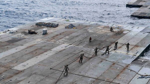 US floating pier 