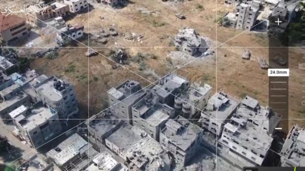 جانب ما استهداف القسام دبابة ميركافاه بواسطة طائرة مسيرة خلال المعارك الدائرة في جباليا
