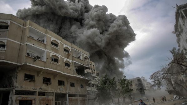 الطيران الحربي الإسرائيلي نفذ أكثر من 100 غارة في أجواء "جباليا"