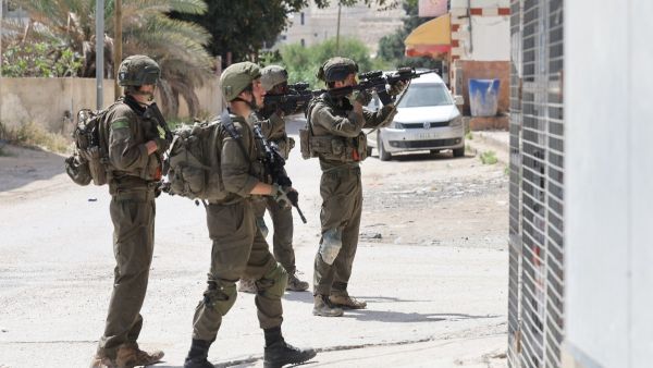 جنود من قوات الاحتلال الاسرائيلي في الضفة الغربية 
