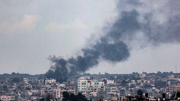 وصل عدد النازحين إلى حوالي 1.5 مليون فلسطيني في محافظة رفح وصل عدد النازحين إلى حوالي 1.5 مليون فلسطيني في محافظة رفح