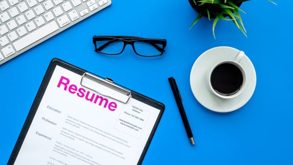 How to Write a Simple Resume