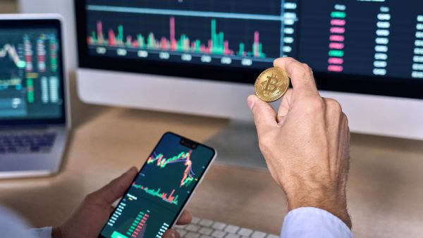 International Stock Funds to Buy in 2024