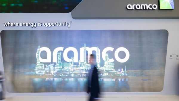 Saudi Aramco set to raise $13.1B, listing 1.545B shares for sale