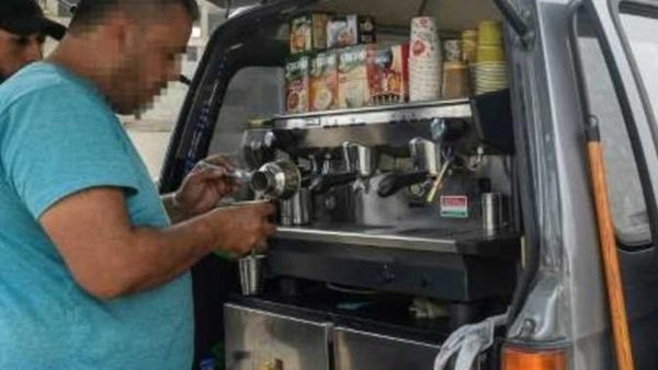 القانون المصري يحظر عربات الطعام المتنقلة