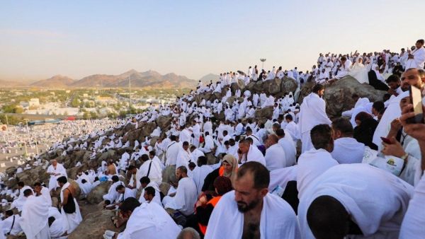 بدء نفرة الحجاج 