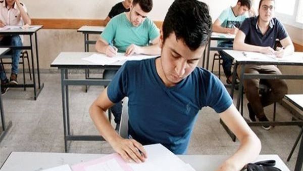قبل ساعات من اختبارات الثانوية العامة.