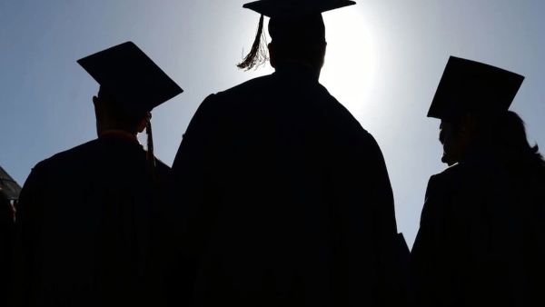 لا يتطلب طباعة الشهادات لقبول الجامعات