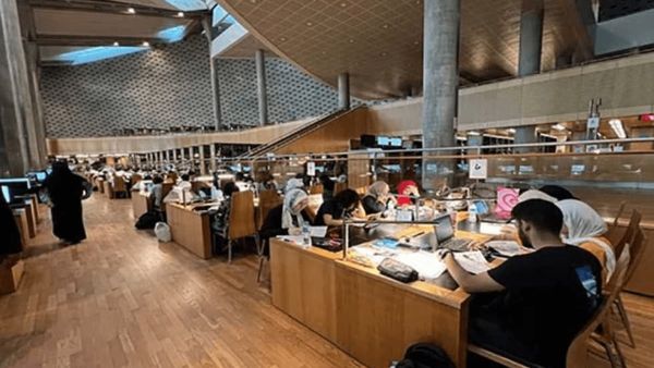  مكتبة الإسكندرية تفتح أبوابها لطلاب الثانوية العامة للدراسة في ظل أزمة الكهرباء