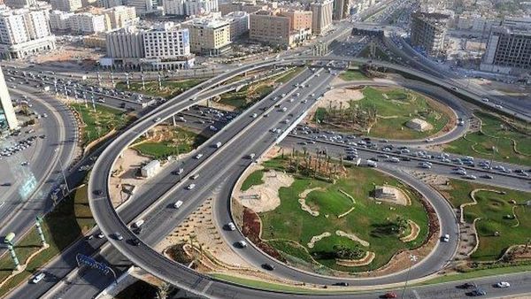 هيئة الطرق تمهد طريق ضيوف الرحمن