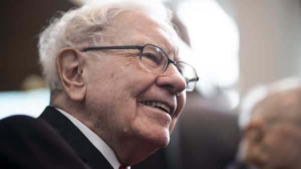 Warren Buffett donates $5.3B, rewrites his will