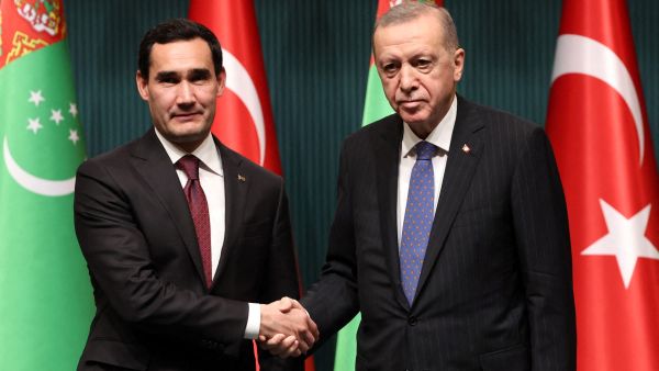 Erdogan says Turkmenistan about to start exporting gas to Türkiye