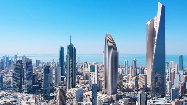 Kuwait resorts to power cuts amid scorching heat wave